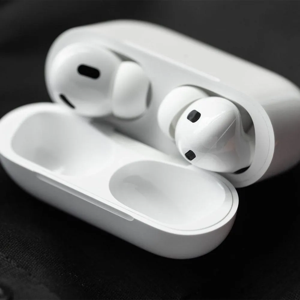Apple Airpods Pro (2nd Generation) with MagSafe Charging Case (USB-C)