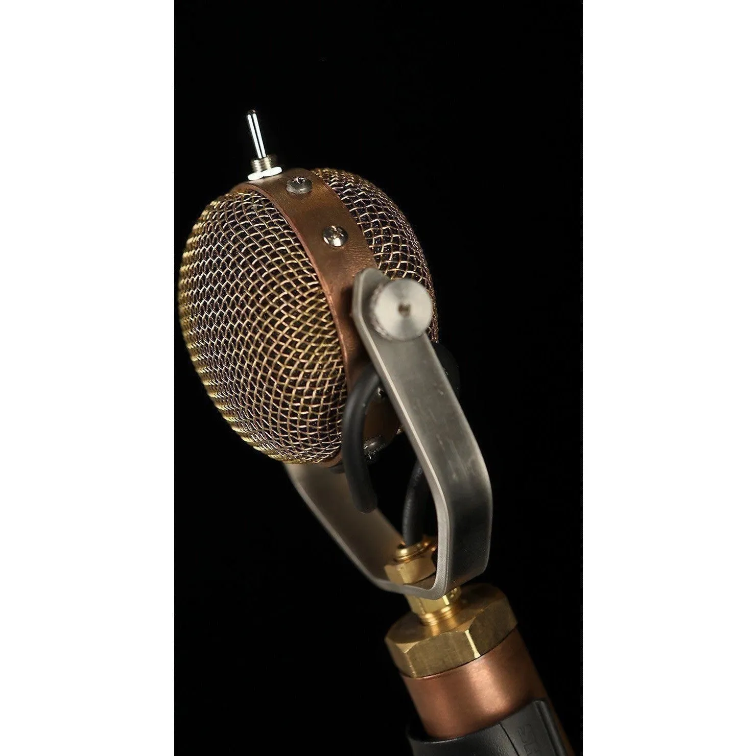Ear Trumpet Labs Mabel Multi-Pattern Condensor Microphone