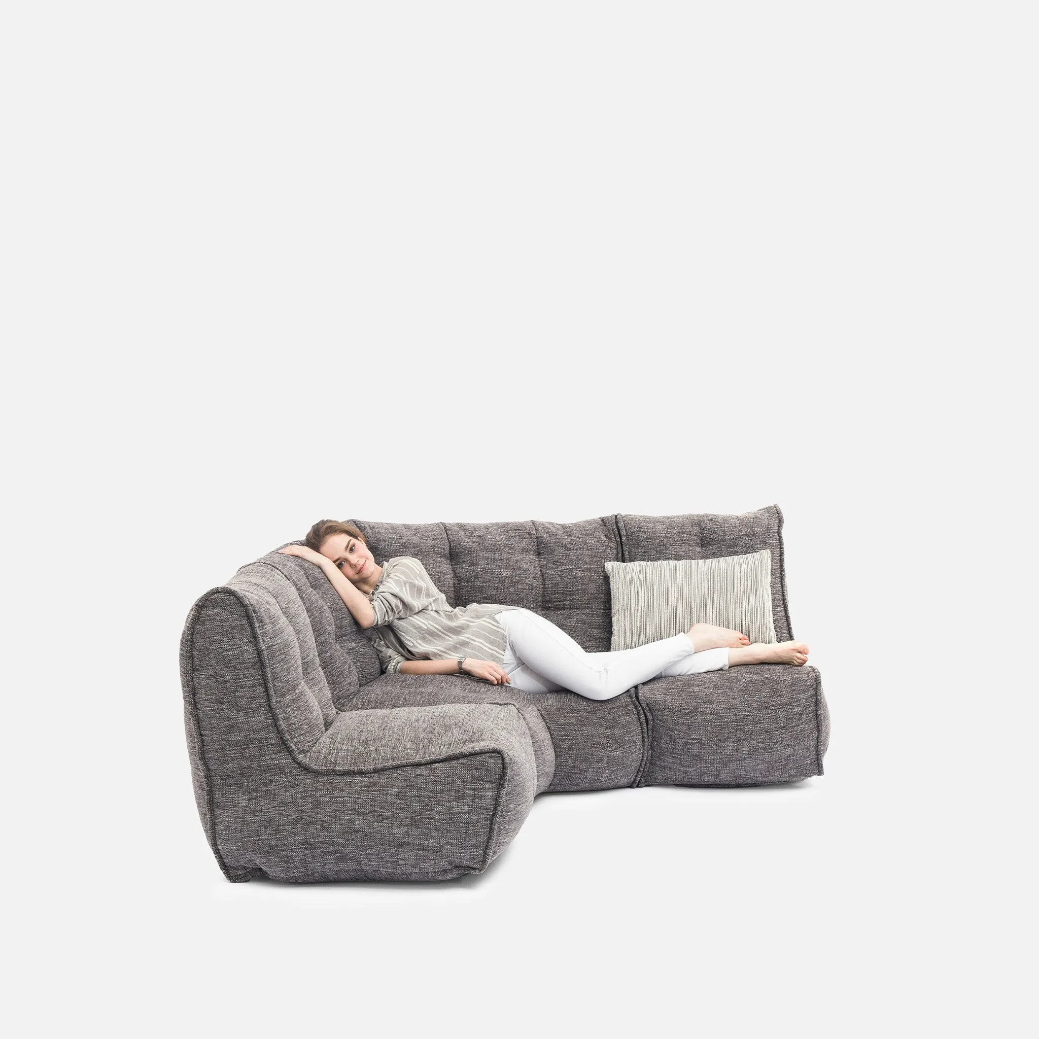 Mod 4 L Sofa - Interior