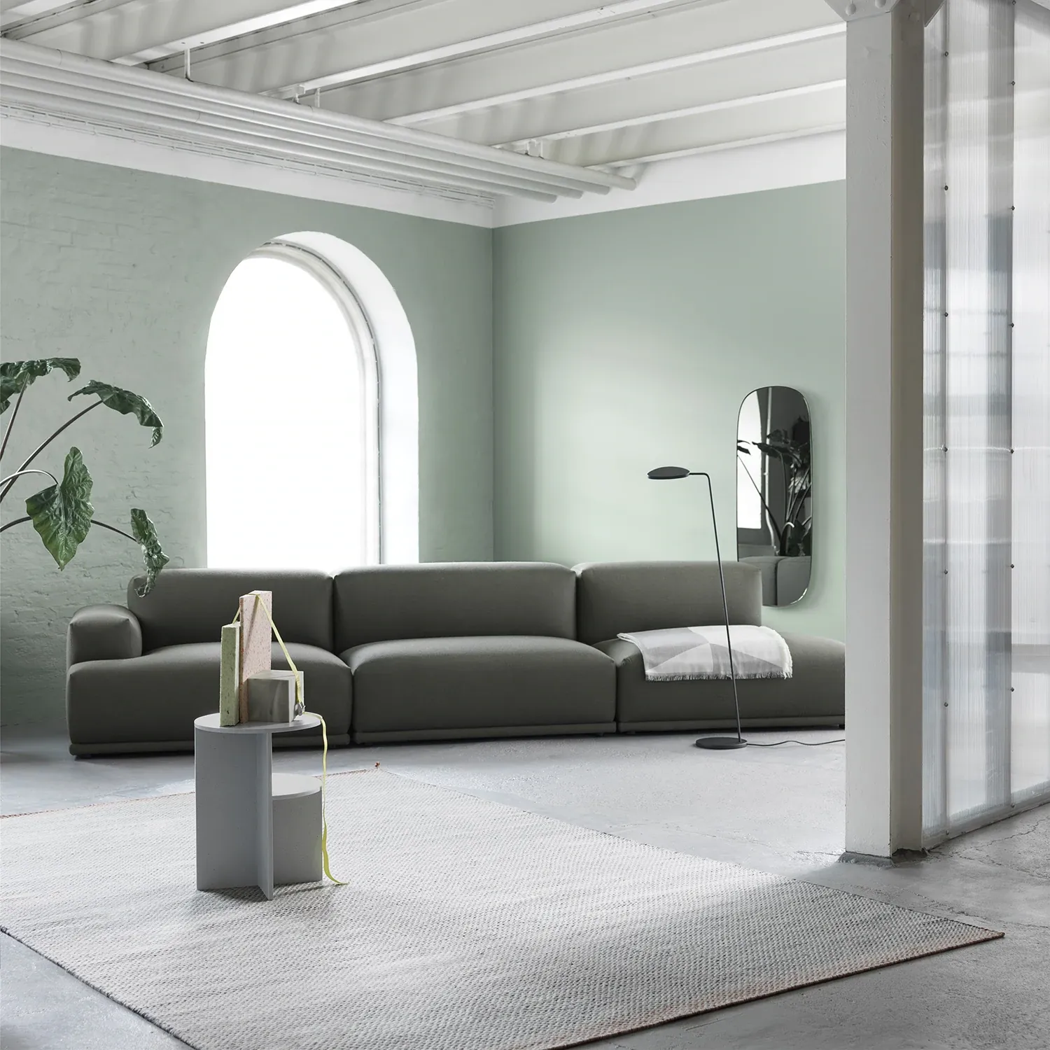 muuto | leaf floor lamp | black
